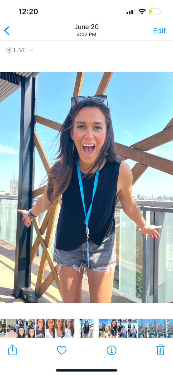 Farrah C tweet media