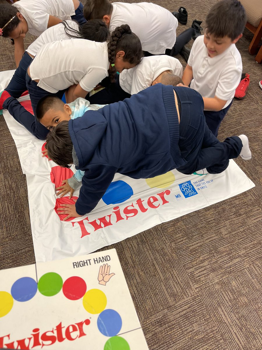 SarloDanny's tweet photo. Scott’s Board Game Club is off to an awesome start! #D83shines https://t.co/YzMES8FAJN