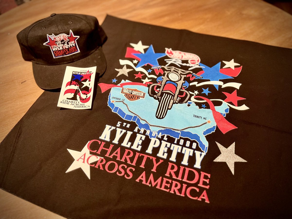 KPCharityRide's tweet photo. #GIVEAWAY ✨ Who wants to win this throwback #KPCharityRide prize pack?! Here’s how to enter to win… 👇

1. FOLLOW @KPCharityRide 
2. RT this post

Winner will be randomly selected this Wednesday, Sept. 28 at 7pm ET! https://t.co/fVeup3Orkk