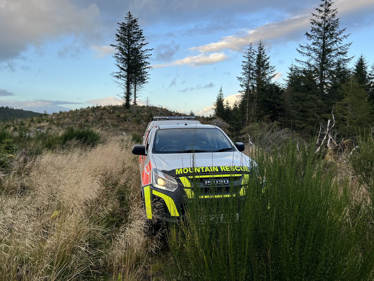Callout late afternoon for a missing walker in forest south of Dalavich on Loch Awe side. Located safe and well with help from @polscotair helicopter and assisted back to roadside. @ScottishMR @ObanPol