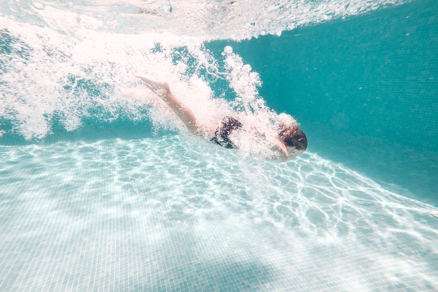 Top Three Problems With Automatic Pool Covers - poolarama.ca/top-three-prob…