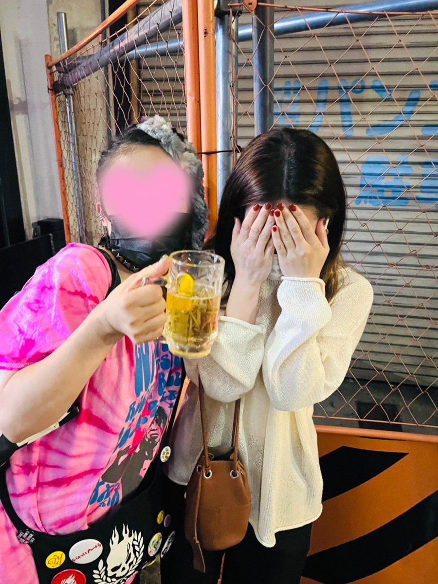 とらこ tweet media
