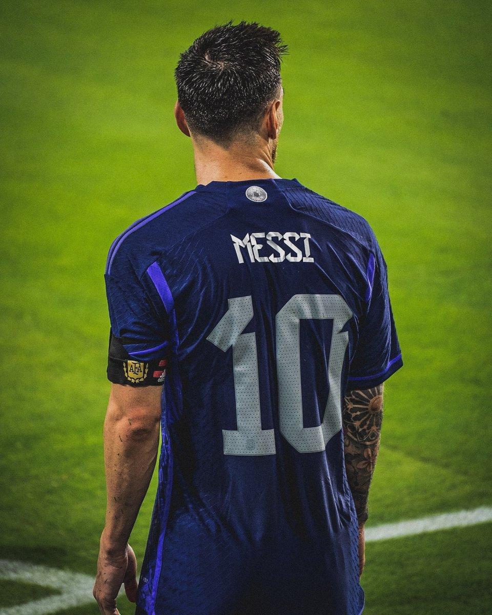 MdForha12488658's tweet photo. @goal @Ieomessiok 💙🤍🇦🇷 ✌️ https://t.co/QgAf0H6f1m