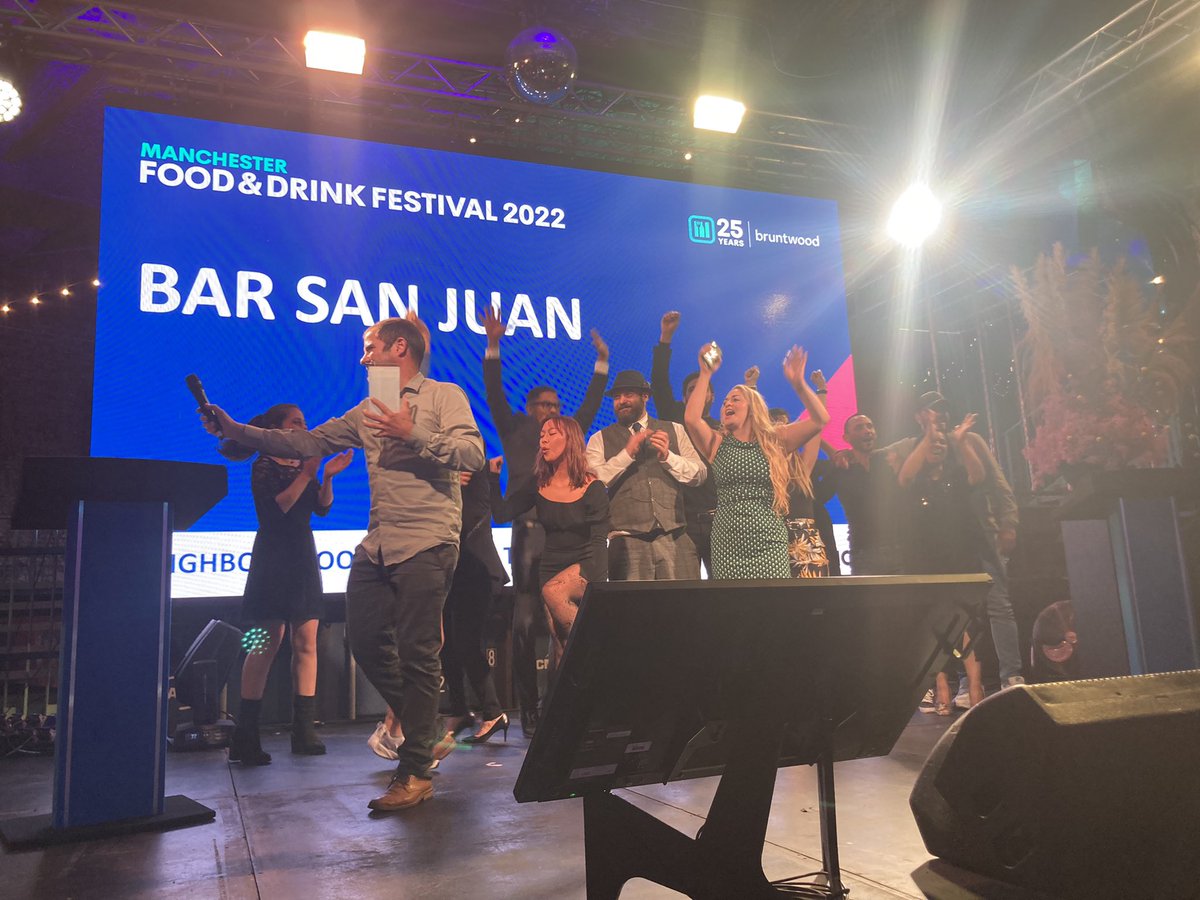 CityLifeManc's tweet photo. A very excited @TapasSanJuan picking up their Neighbourhood Venue of the Year Award @McrFoodFest #mfdf https://t.co/oHFe93xDXo