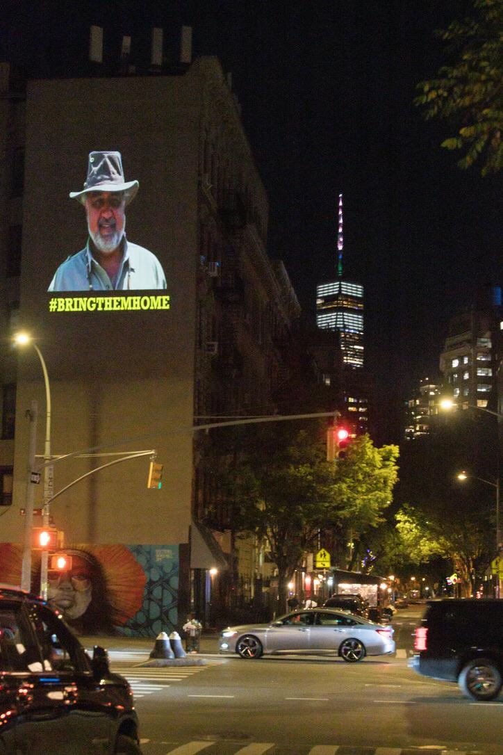 Over 6 months have passed since <a href="/trussliz/">Liz Truss</a> left behind Morad Tahbaz in Iran. It’s time for action. <a href="/trussliz/">Liz Truss</a> &amp; <a href="/POTUS/">President Donald J. Trump</a>, please work together to ensure Morad’s unconditional release. #FreeMorad #BringThemHome <a href="/BOFHcampaign/">Bring Our Families Home Campaign</a> 
Photo credit: Roman Prieto