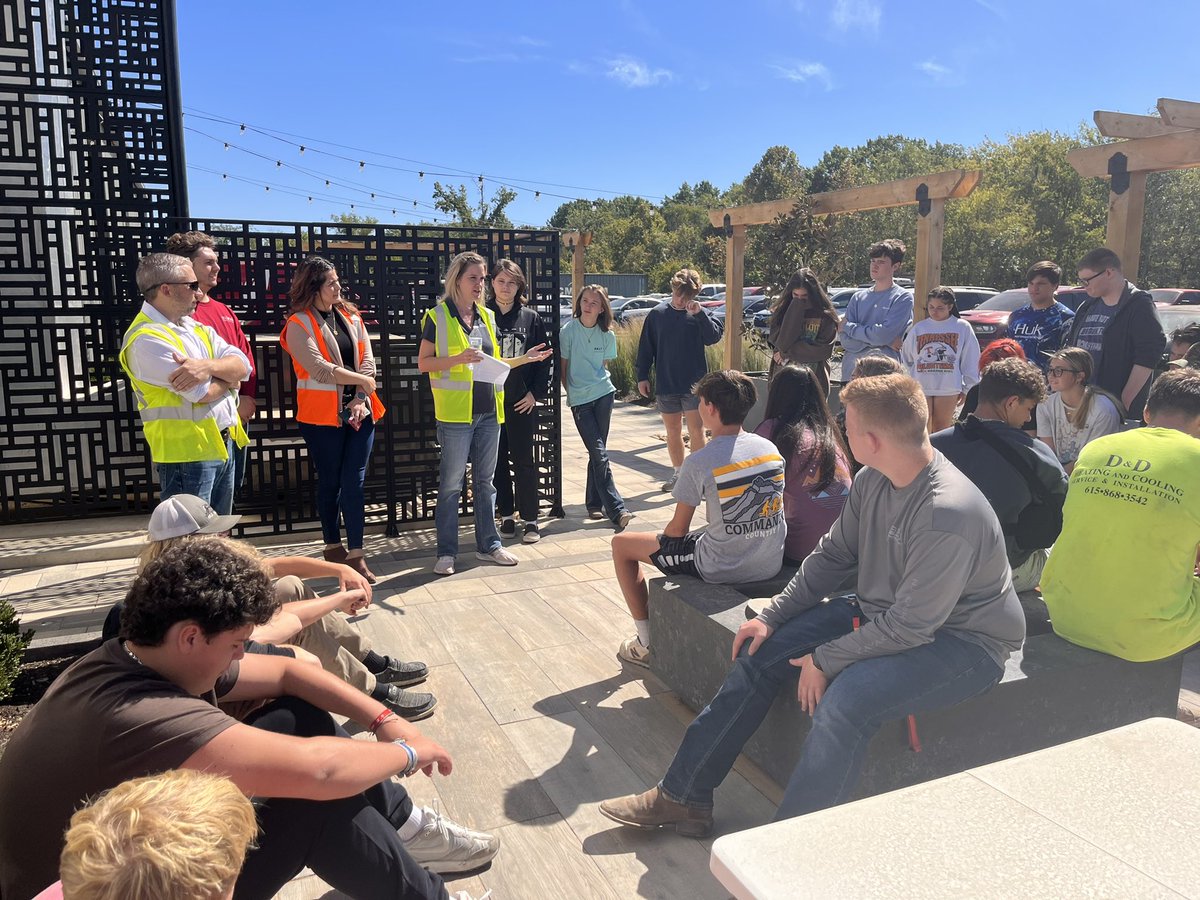 FFA members toured agricultural businesses around summer county! We looked at careers in turf, agri tourism, mechanics and landscaping. Thank you Bluegrass Yatch &amp; Country Club, Long Hollow Gardens, TriGreen Equipment, and Milosi Landscapes for hosting our students!