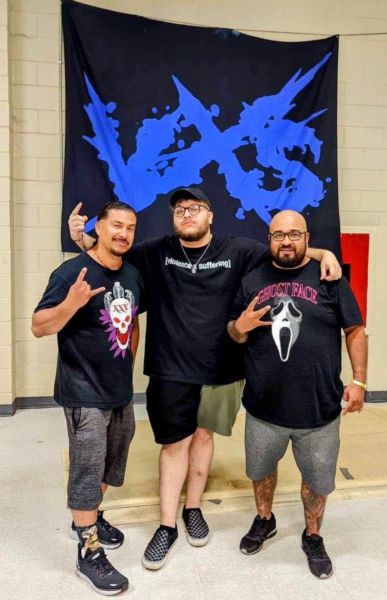 UGWACameraCrew's tweet photo. The last 4 days we've made new friends, connections, and shot some amazing shows! S/O to everyone who made this weekend a memorable one. Doing our best for west coast wrestling. 🎥📹
#4Shows4Days #Wrestling #Camera #Crew #Production #WatchVXS #GCWStar #HailUGWA #WCPro 🤘 https://t.co/kZXk5MVLoa