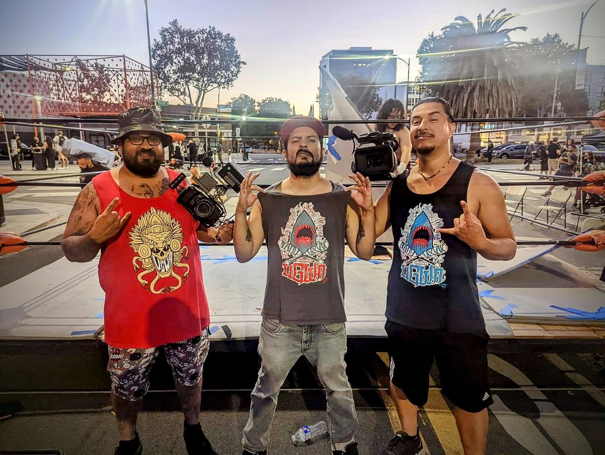 UGWACameraCrew's tweet photo. The last 4 days we've made new friends, connections, and shot some amazing shows! S/O to everyone who made this weekend a memorable one. Doing our best for west coast wrestling. 🎥📹
#4Shows4Days #Wrestling #Camera #Crew #Production #WatchVXS #GCWStar #HailUGWA #WCPro 🤘 https://t.co/kZXk5MVLoa