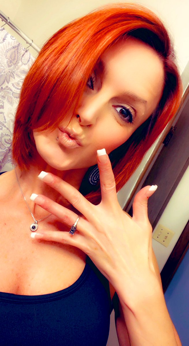 His__Angel's tweet image. Goodbye blondie, helloooo red!! Spent my day off getting my hair all did. Turned out a little darker than I expected, but I’m rolling with it.🧡🎶
