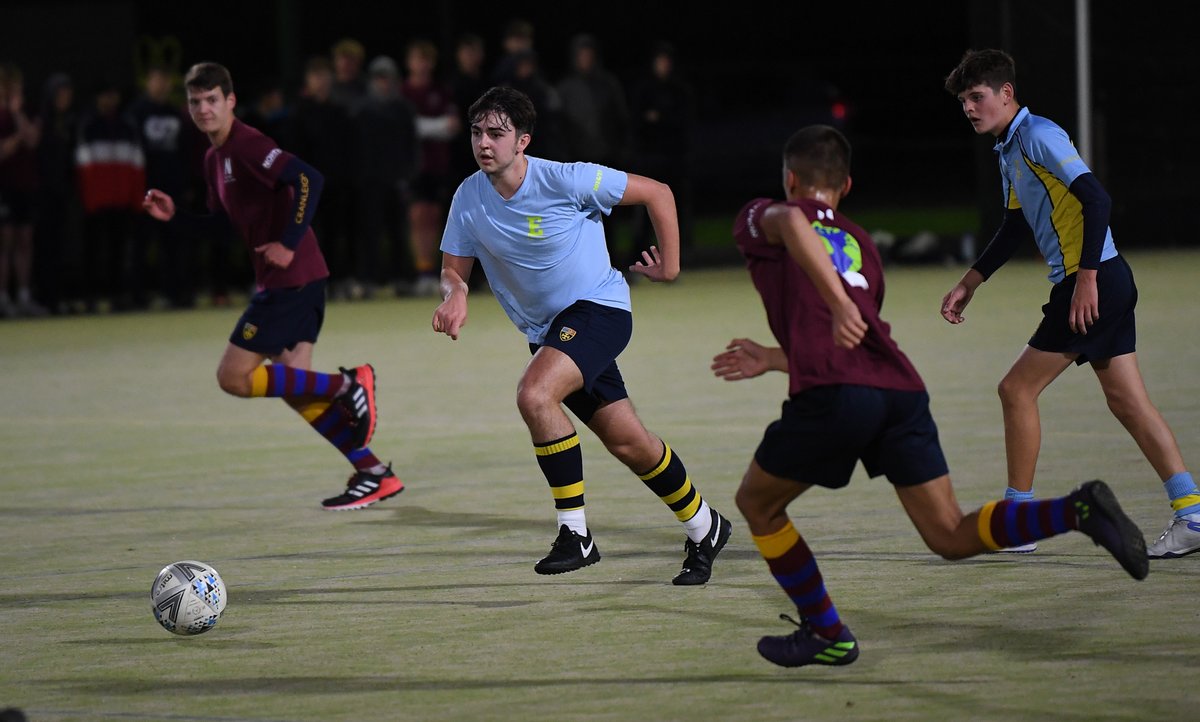 Monday Night Football ... <a href="/EastHouseCran/">East House</a> battle from behind to draw 1-1 with <a href="/NorthHouseCran/">North House</a> in a match which came alive in the second half. The new lights on Pickup make a massive difference too ...