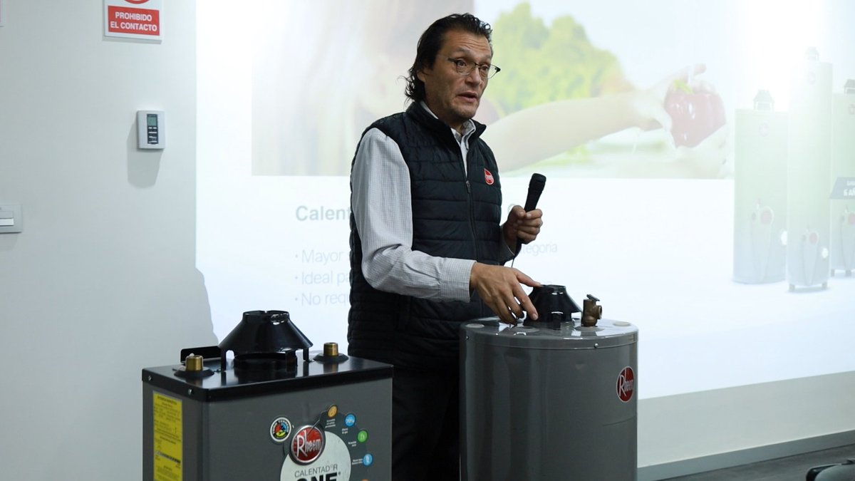 Tu_Aliadamx's tweet photo. El pasado sábado 24, tuvo lugar la primera sesión del curso de instalación de calentadores a cargo de los líderes en la industria, Rheem.
Una excelente oportunidad que no pueden dejar pasar.
@RheemMexico 
#mujeresemprendedoras #rheem https://t.co/z96erlcreS