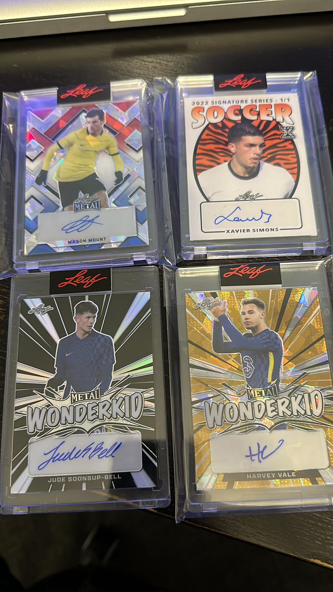 mrrkzcards's tweet photo. @TheRealNesquik @jcutlersburner Couple Cobham kids… even if it is leaf🙃

Mount /5
JSB /15
Harvey 1/1 https://t.co/OqfgOPOsjK