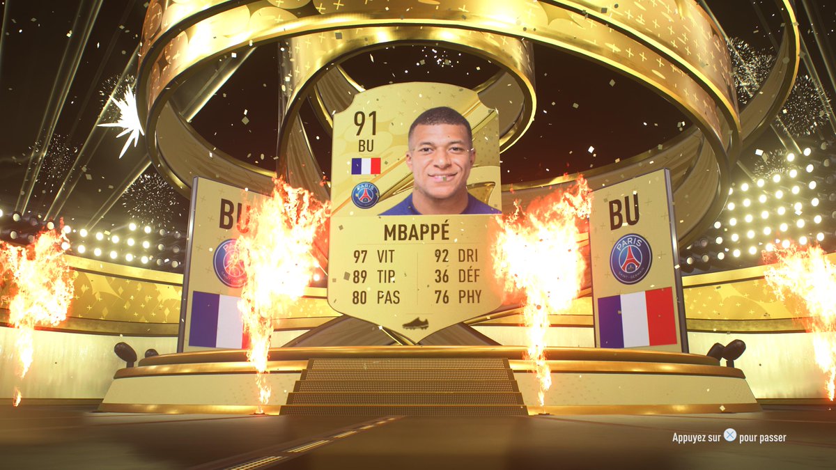 Vinceeh_'s tweet photo. Le jeu est sorti y'a 15 minutes mdr https://t.co/7tzGTwcCFF