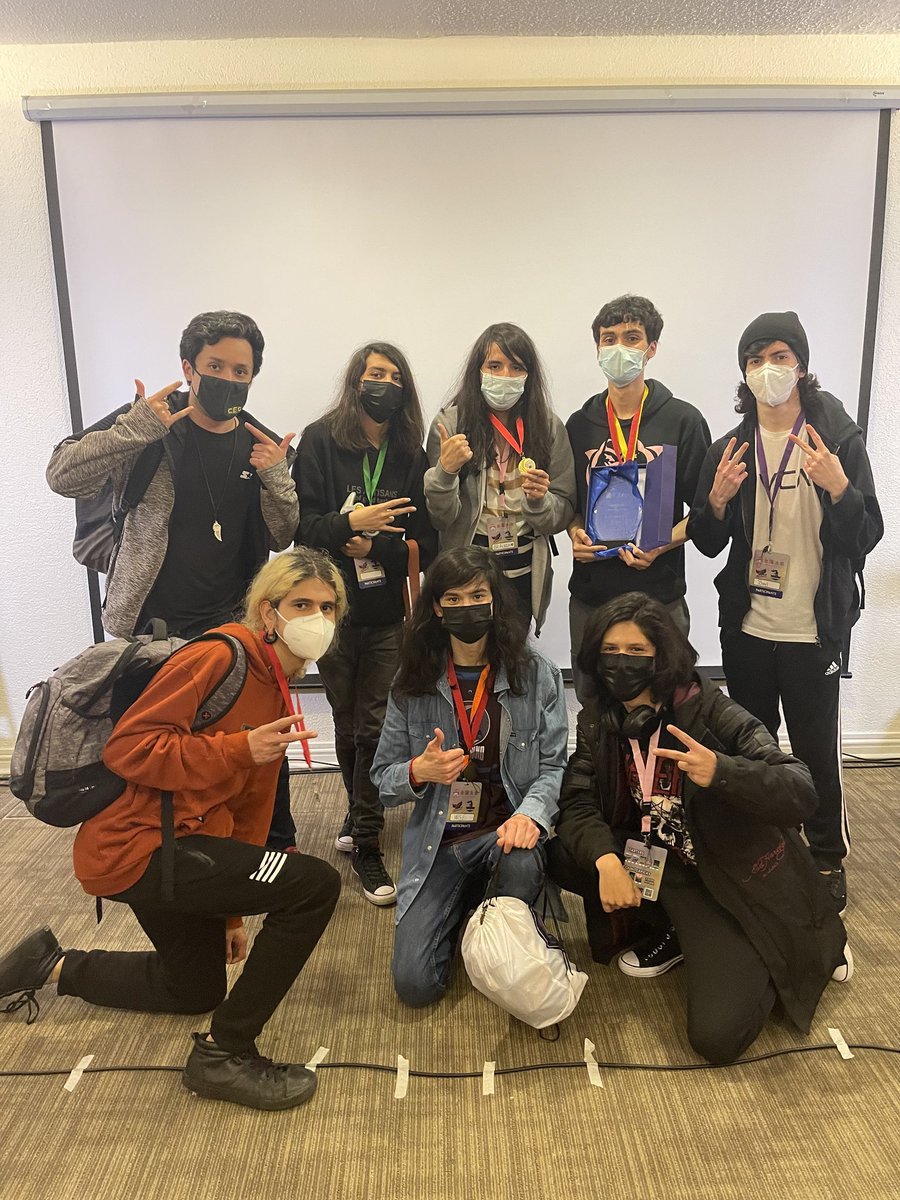 FridoSSB's tweet photo. Ya de vuelta en casa

Fue un finde inolvidable, no solo por mi rendimiento, sino porque también quede muy feliz al haber asistido a este torneo que probablemente haya sido el mejor de todos a nivel nacional hasta el momento. Muchas felicitaciones a toda la organización! https://t.co/1sOdj5ujua