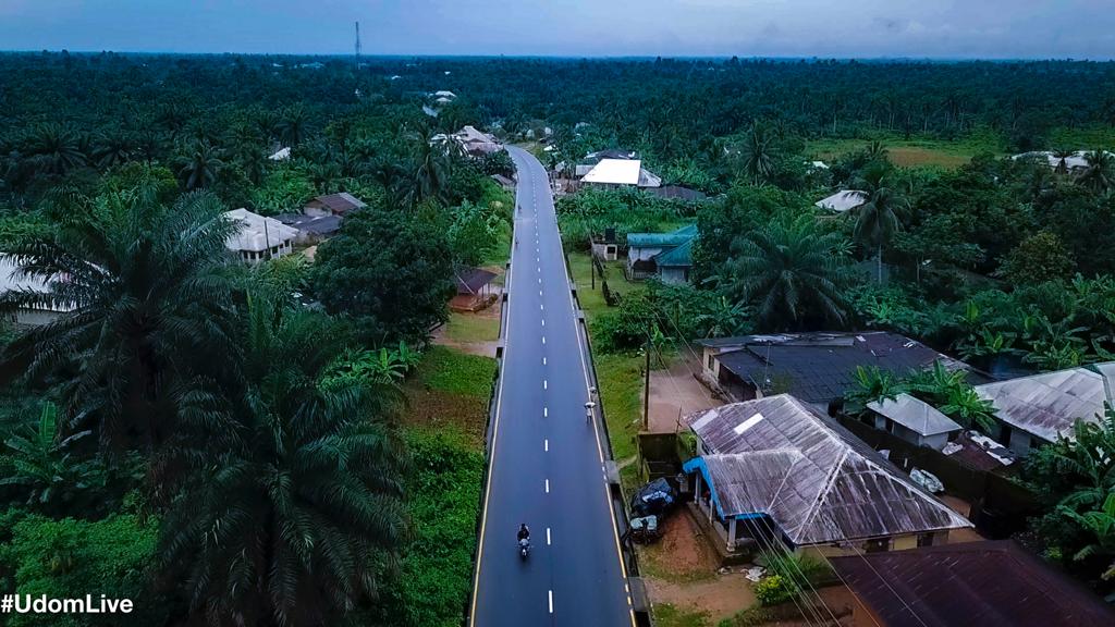 Wizdo129's tweet photo. Akwa Ibom at 35: GOV OBASEKI TO COMMISSION NEW UDUNG UKO ROAD PROJECT
The serene communities of Udung Uko local government area will be ignited on Tuesday.
#Udomisworking https://t.co/fFYJs9XWsT