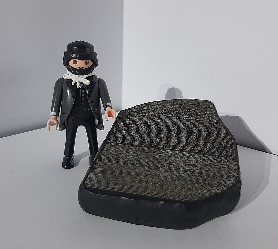 NachoAres's tweet photo. HOY ES UN GRAN DÍA. 27 de septiembre 1822-2022 200 años del desciframiento de los jeroglíficos por #Champollion gracias a la piedra de #Rosetta 
#200yearsEgyptology https://t.co/sMI69VKPw2