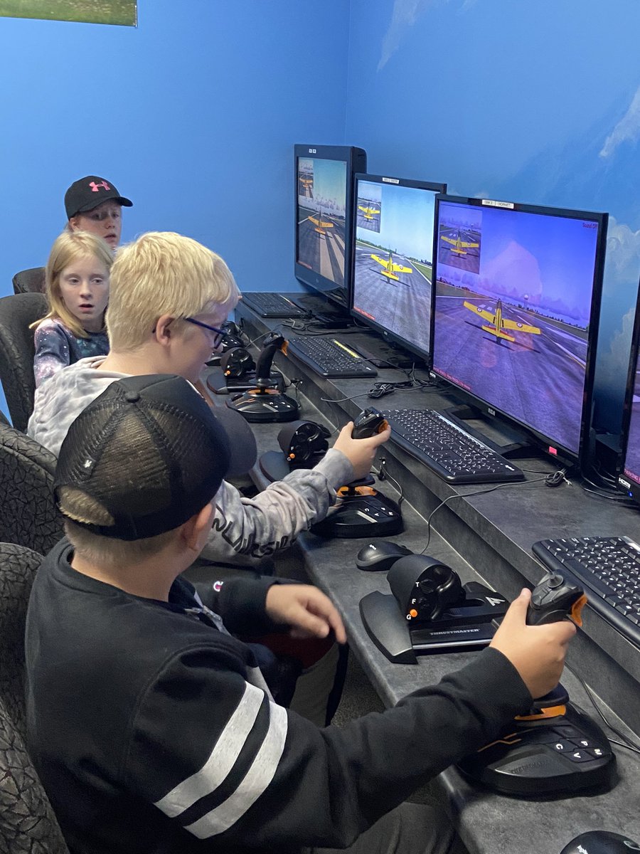 MrsWood88144945's tweet photo. A HUGE thank you to our @LockesPVA for helping to fund our Museum School week long trip! We got new names, developed accents and even used a flight simulator to learn how to fly. What an amazing day 1! @Lockes22 #JAMLondon https://t.co/UQentkcAtt
