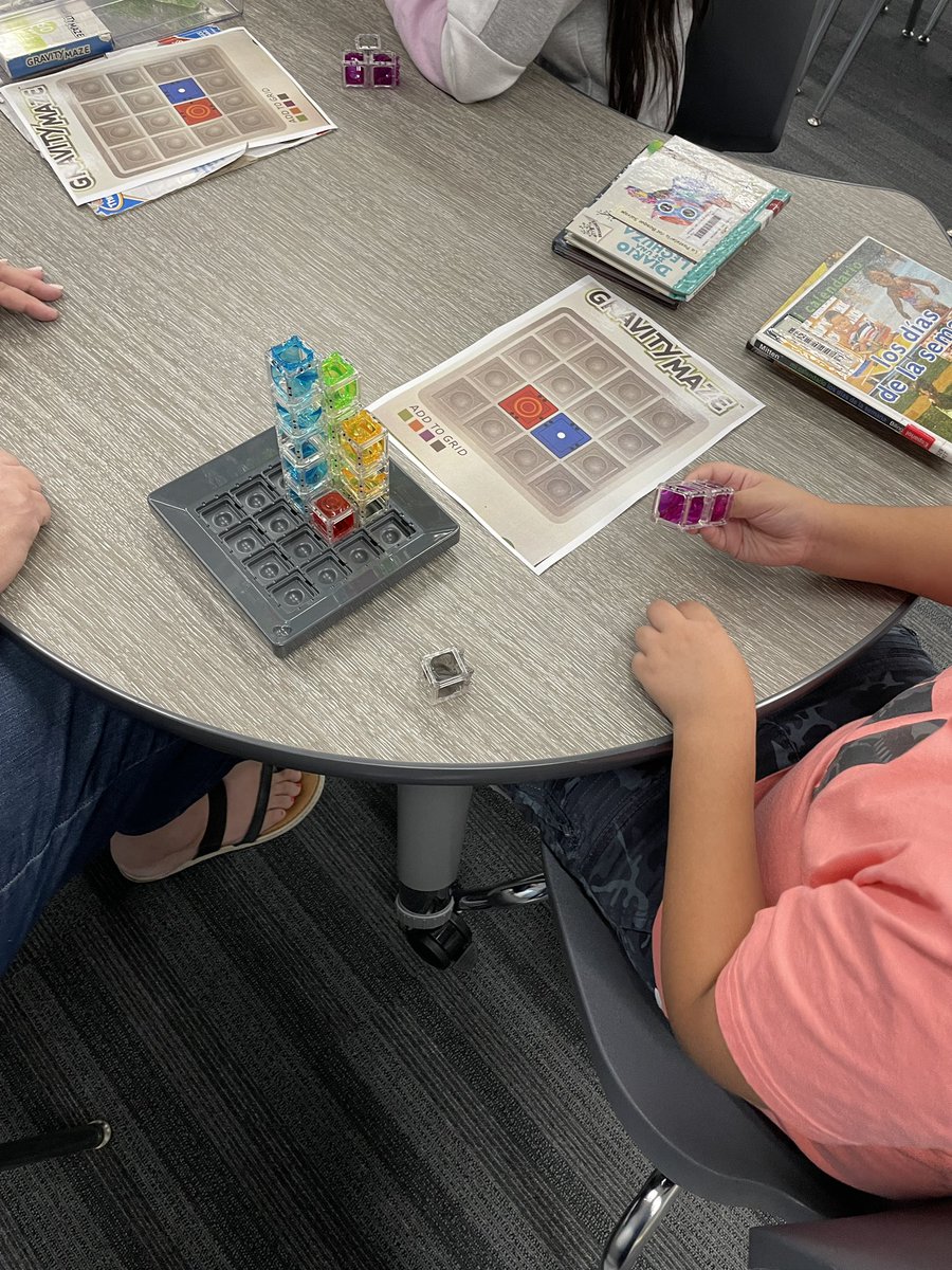 MrsSporrer's tweet photo. Games in the learning commons. #gameonatsle #ExperienceSLE #gcisdlib https://t.co/nLEhyfEETu