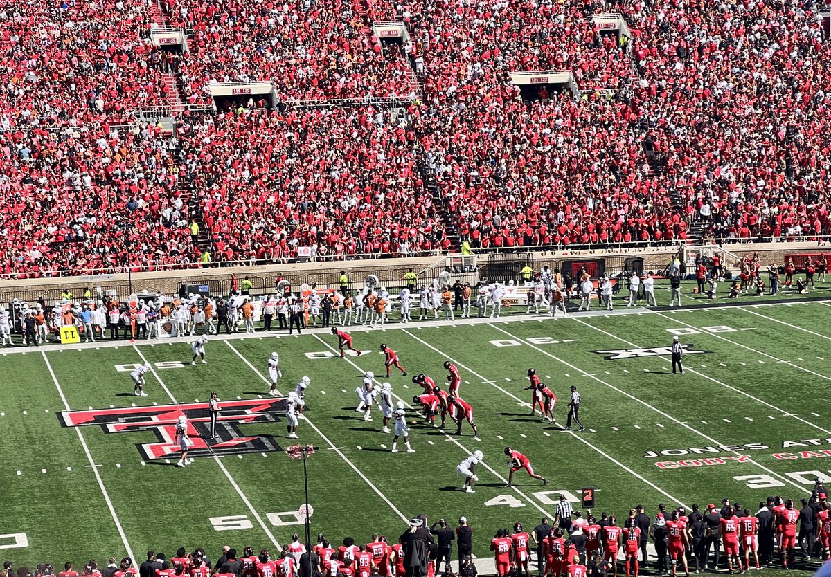 WeissBHS's tweet photo. #FlatBlueRaider #161 was in Lubbock Saturday and brought the #BELLieve spirit to its counterparts in red instead of my alma mater. Congrats to the many Tech alum and fans at Bell! #HornsUp #HookEm #54and18 https://t.co/yxqVlkqNQs