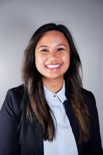 cbassigsantos's tweet photo. Hi #MedTwitter, in honor of submitting #ERAS soon, here’s my #Match2023 intro: My name is Christine, an M4 at the Chicago Medical School-RFUMS and I’m applying to Emergency Medicine!  Hoping to meet #EM peers and mentors on Twitter! #EMBound #EMRA #itshappening https://t.co/lhGlGu0WNu