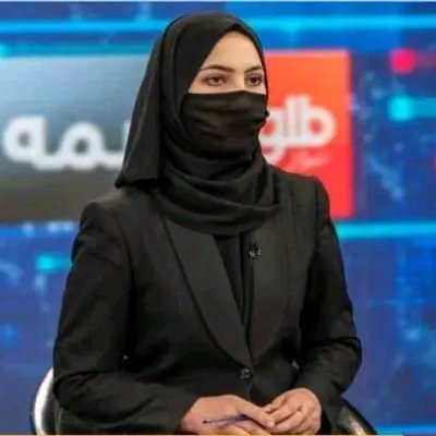 AkhtrmohammadB1's tweet photo. افغان حکومت پرېکړه کړې!
چې له دې وروسته باید نارینه او ښځینه همکاران په ګډه خپرونه ونه چلوي او نه دې ښځینه همکاره کوم نارینه مېلمه کوي
د نارینه او ښځینه همکارانو وطاقونه باید هم جلا وي له تور حجاب څخه دې ګټه اخلي. https://t.co/CttjXMdeve