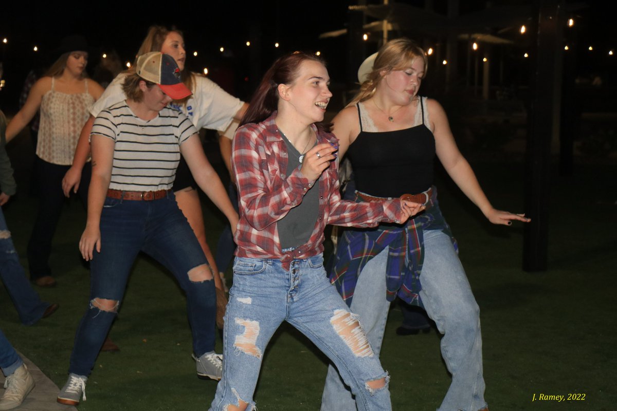 jramey6's tweet image. Homecoming Week-Monday:  HOCO Hoedown (@ucumberlandssga ) &amp;amp; sand volleyball tourney @UCumberlands @CumberlandsAlum @UC_CAB