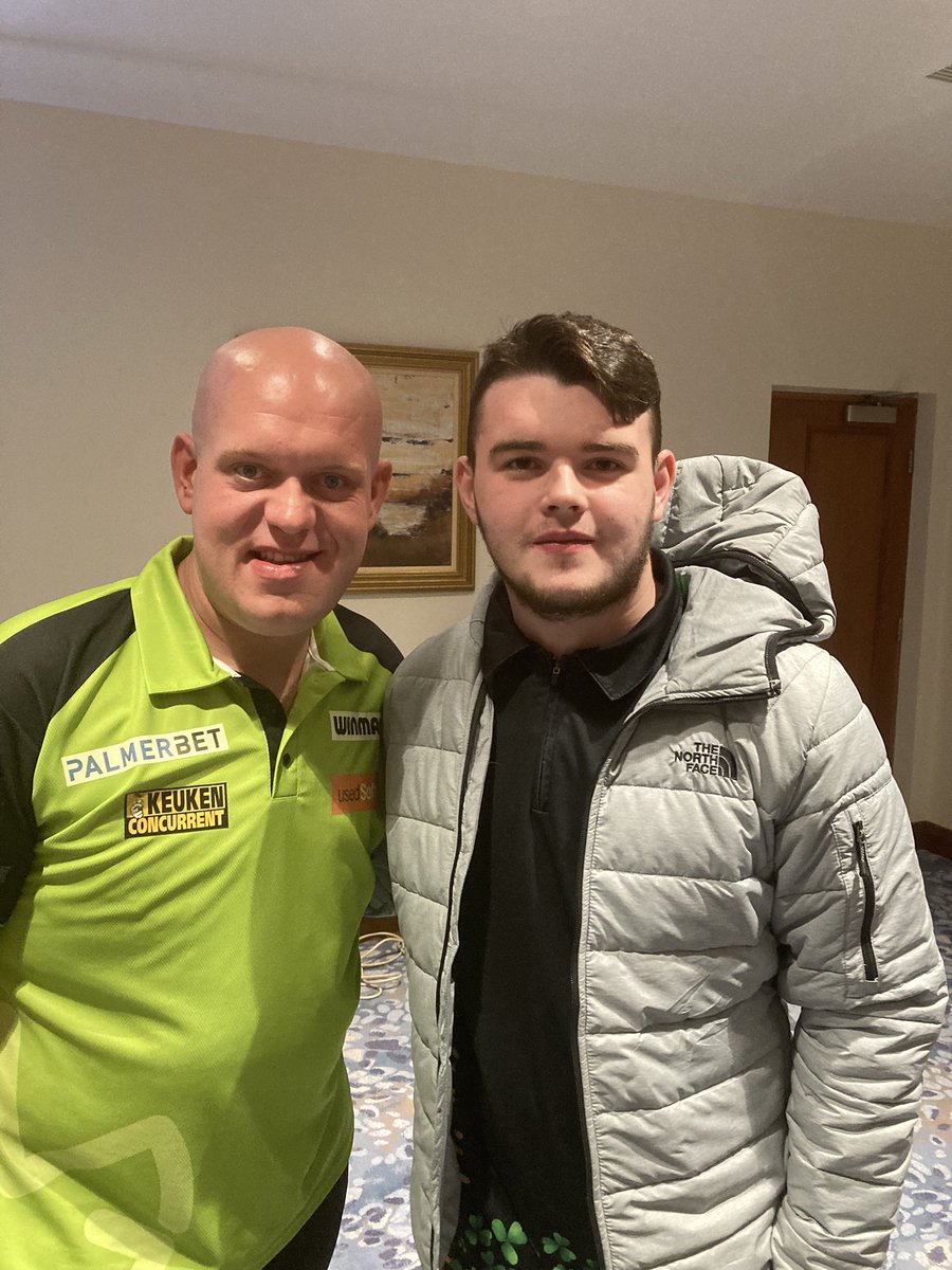 BenMccaffrey5's tweet photo. Good night tonight with @MvG180 @Fsherrock @Wayne501Mardle and @VvdV180 at the @ModusDarts180 event. Pleasure as always 🎯 https://t.co/S6vvCpwgSU