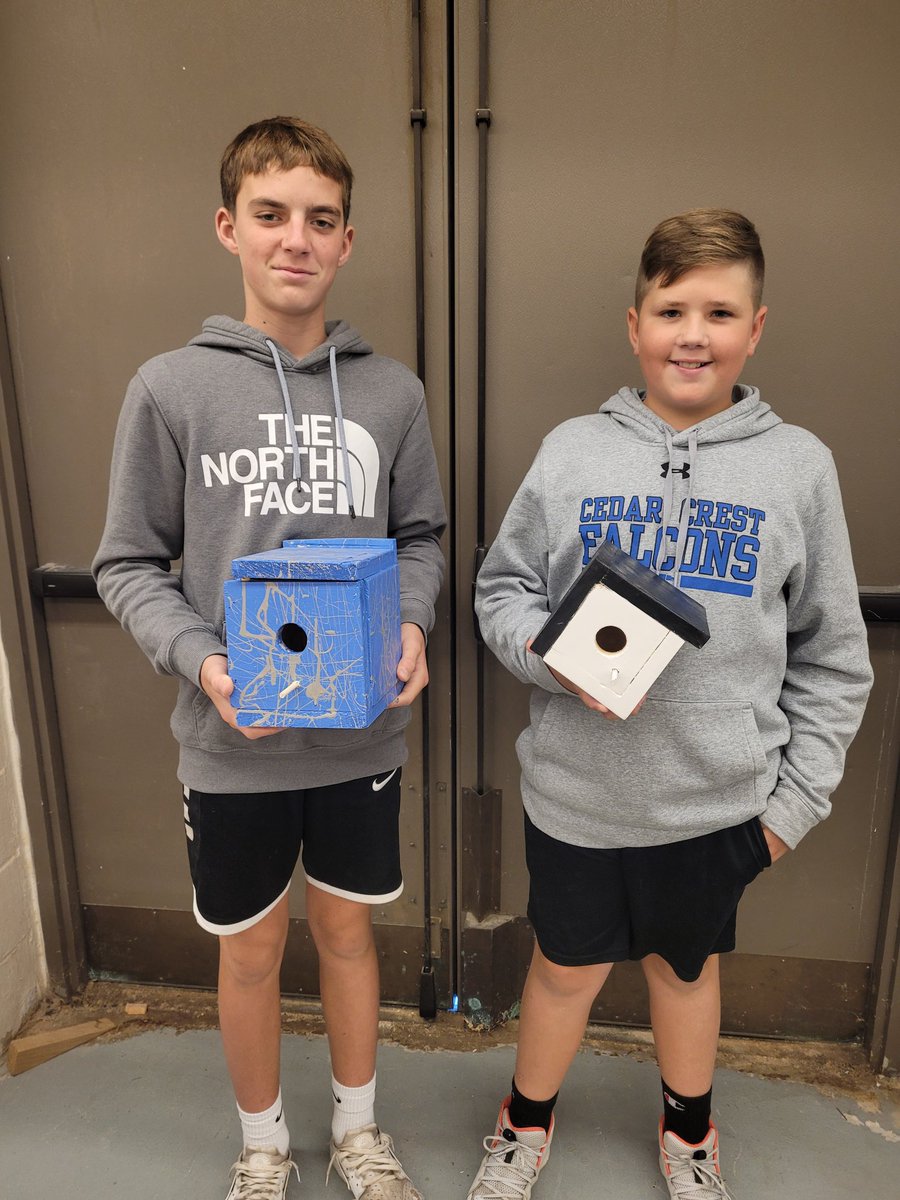 CoachEdwards6's tweet photo. Some of the finished products....#ccms #falconpride https://t.co/gVVQ224iAx