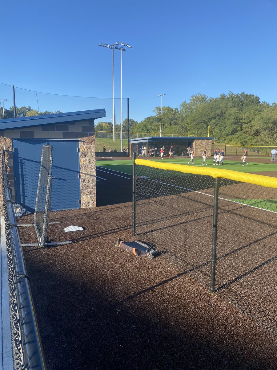 Erynn Boatright with a huge bomb! Patriots lead 14-3!