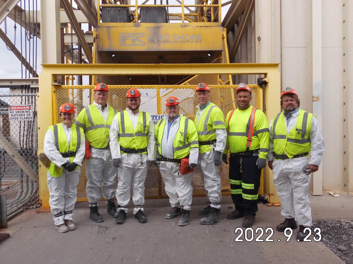 AmyWickliffe's tweet photo. Thanks to @jasonghowell @WalkerThomas_KY and Chairman Gooch for visiting River View Coal last week. We appreciate the support! 400 ft down, 4 miles in. #coalkeepsthelightson @FriendsofCoalKY https://t.co/s0qS9492Qx