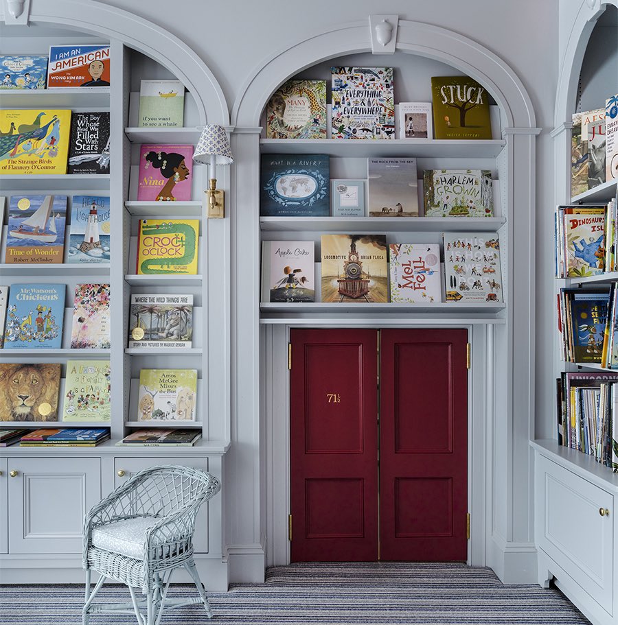 BostonTweet's tweet photo. Beacon Hill Books &amp; Cafe - the new 5-story bookstore on Charles Street - is slated to open in the next few weeks. 

Visit the @BostonMagazine article for more pics of this beautiful bookstore -> https://t.co/tzf82836NO https://t.co/hjTb8ZOAZl