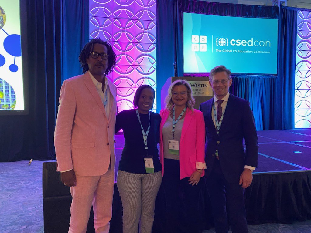 TracyAllenWrig2's tweet photo. Great CSEdCON Global Convention in Miami Florida w/ Dr. Mackey,Kelly Stanton, Amber Dykes, Carol Yarbrough &amp; Gina Norris. Looking forward to some great things coming. https://t.co/rdKg2aFZut