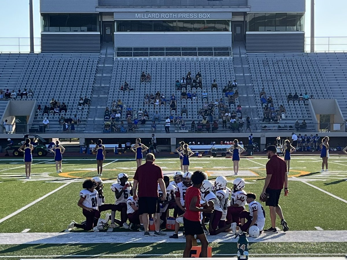 Our 7th grade <a href="/WunderlichKISD/">Wunderlich Int.</a> Wildcat football playing my old <a href="/KlebBoys/">Kleb Boys Athletics</a> Bearcubs! I just hope both teams have fun…<a href="/CoachHenry80/">CoachH</a>