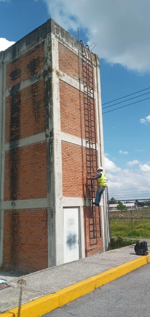 DOU_UAEMex's tweet photo. 🛠 | Mantenimiento
Reparación de tubería por fuga en tanque elevado del Centro de Investigación y Estudios Avanzados en Salud Animal ubicado en el Campus "El Rosedal"
#CIESA #Mantenimiento #ComunidadUAEMéx #SomosUAEMéx💚💛 https://t.co/A6QPgJrxWj