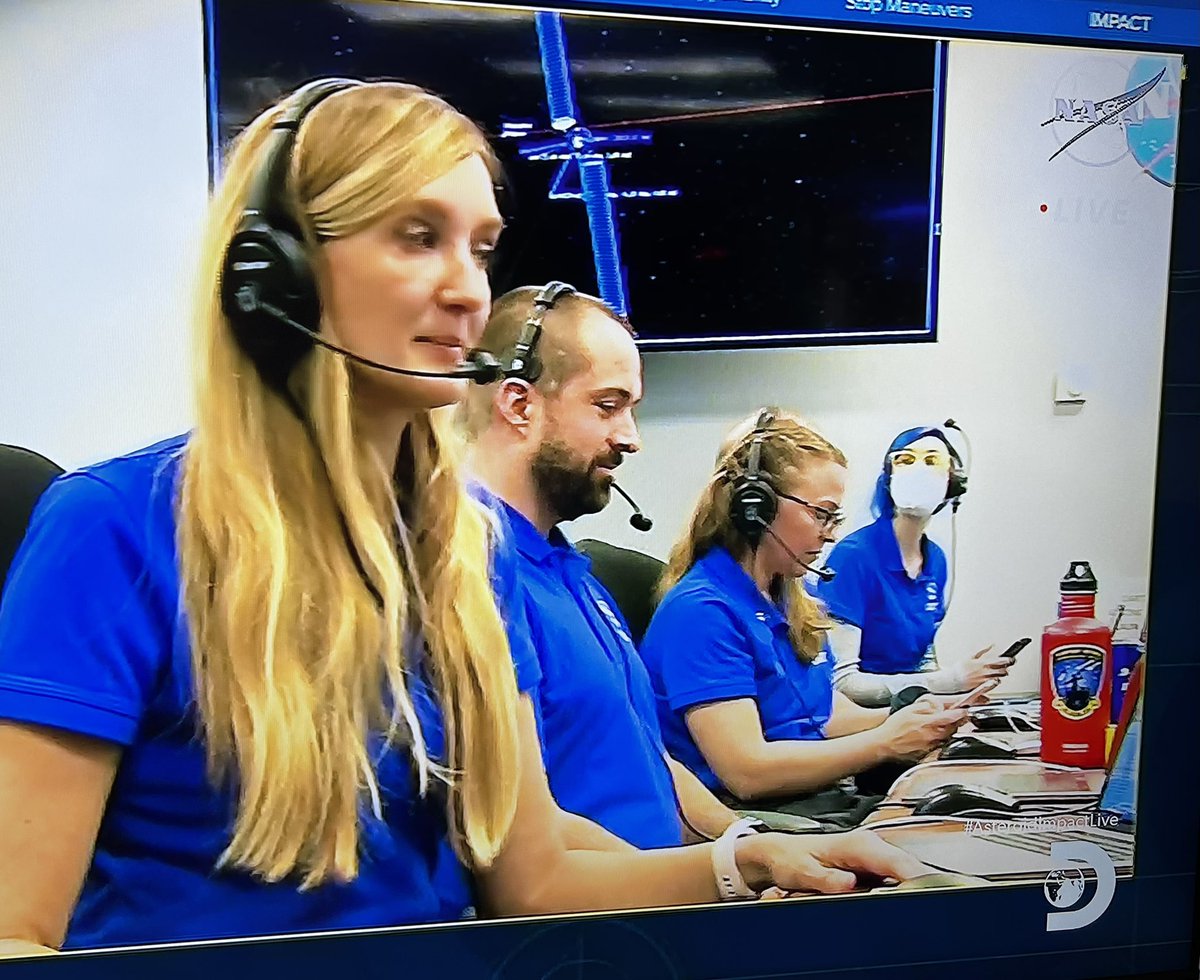 RDOchatter's tweet photo. Noticed this guy with the PacMan controller on #AsteroidImpactLIVE 😂 Is that what they use at NASA? #PacMan #Gamer https://t.co/FxD7FeXjA7