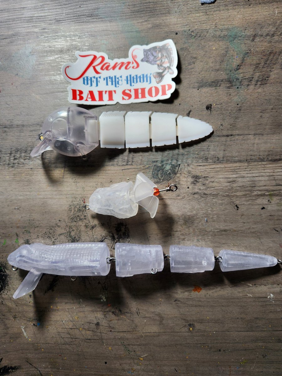 ramsoffthehook8's tweet photo. New to the shop 6in tad pole, 8in snake, and 4d buzz bait frog.#AREYOUHOOKED https://t.co/NC8NABh8Fl