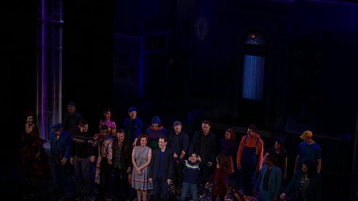 Mrs Doubtfire 
26th September 2022
Evening Show
Opera House Manchester 

<a href="/DoubtfireUK/">Mrs. Doubtfire UK</a>