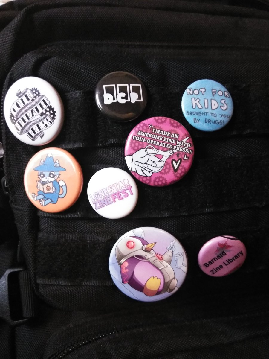 Jake_Sayz's tweet photo. I need to get one of these to add to my backpack! @QuimbysBooks would be in great company with @CoinOpPress @PikesPeakZF #scarff #LoneStarZineFest @Penguicon #BarnardZineLibrary & #DetroitComixParty! https://t.co/aOjzwY07BL