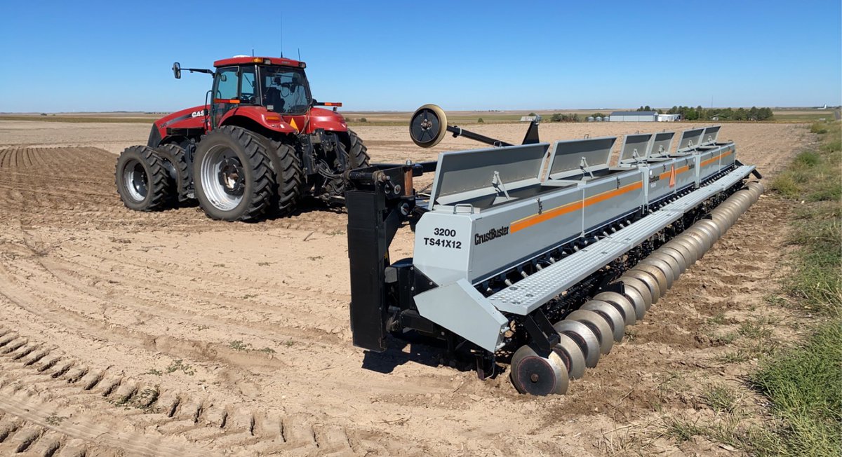 DerekWhittingt6's tweet photo. Got the first drill going today! Nice to be planting into moisture this year https://t.co/cmclgxJqFl