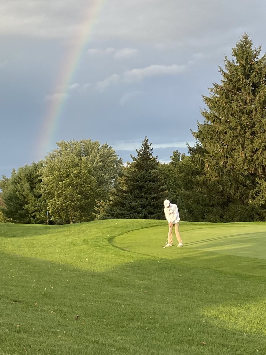 MAMrsBrewer's tweet photo. Great match for Mynderse Varsity. Luke Spinner found the pot of gold with his medalist performance! https://t.co/hmWtC7udt2