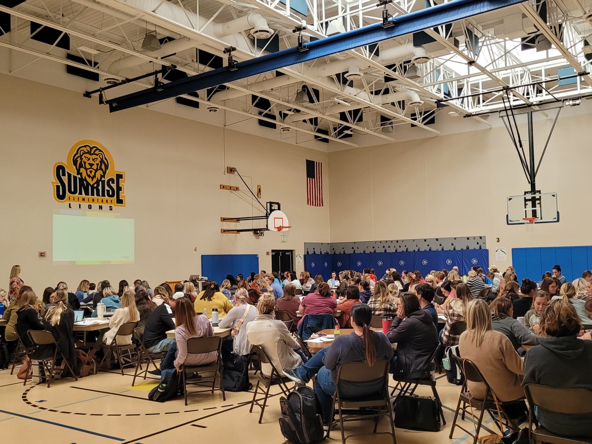 BPS teachers came together around the topic of literacy, personalized to their grade/subject. I learned a lot about what our brains go through to process letters to sounds to words to  meaning. Thanks <a href="/christinejob/">Christine Job</a> &amp; <a href="/MEnockson/">Molly Enockson</a> for being lead learners with 4th &amp; 5th. #learnbps
