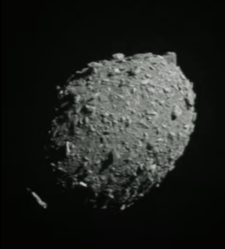 Erdayastronaut tweet picture