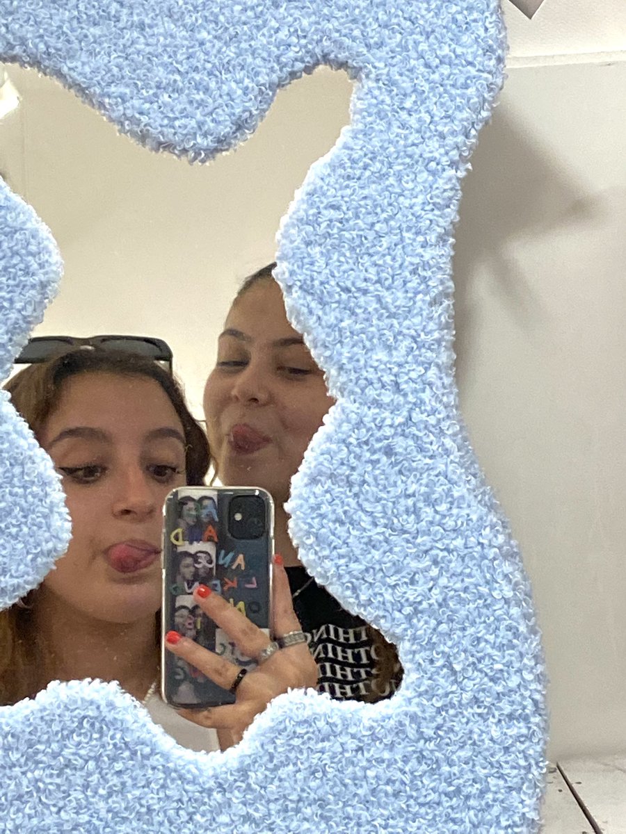 nc♀️ tweet media
