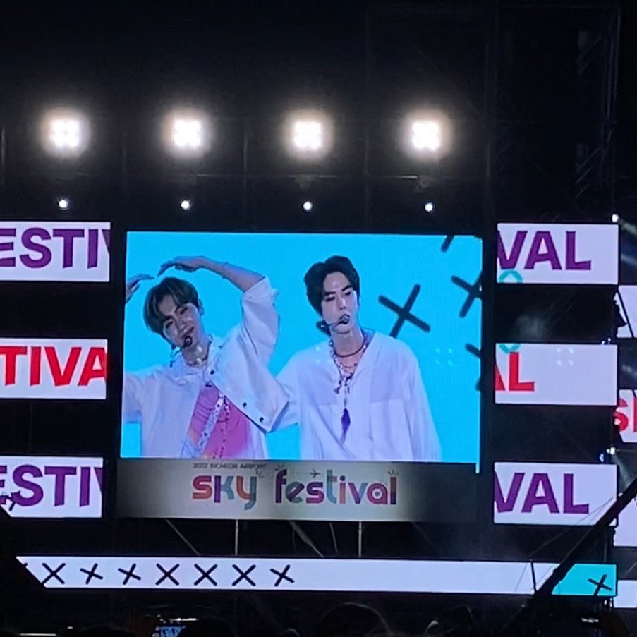 berysunw's tweet photo. ya que mi fan acc estaba muerta no había podido contar que estoy viviendo en corea y que ya fui a ver a mis bbs ㅠㅠ https://t.co/PFn2cjY83G