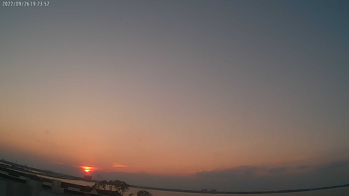 FSUPCWxSTEM's tweet image. FSU Panama City at sunset and it&apos;s 85 F.