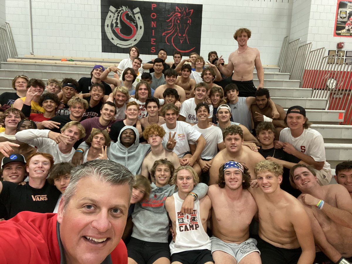 BCarlson54's tweet photo. So wonderful to spend sometime this afternoon with @Ponies_Football talking tackling cancer, competition, mindset and service to others!!  What a great group of young men!! https://t.co/idksK6dXVk