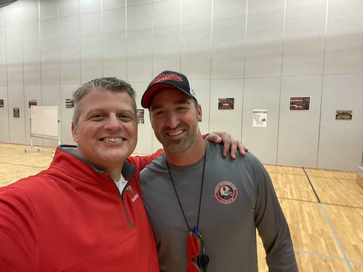 BCarlson54's tweet photo. So wonderful to spend sometime this afternoon with @Ponies_Football talking tackling cancer, competition, mindset and service to others!!  What a great group of young men!! https://t.co/idksK6dXVk