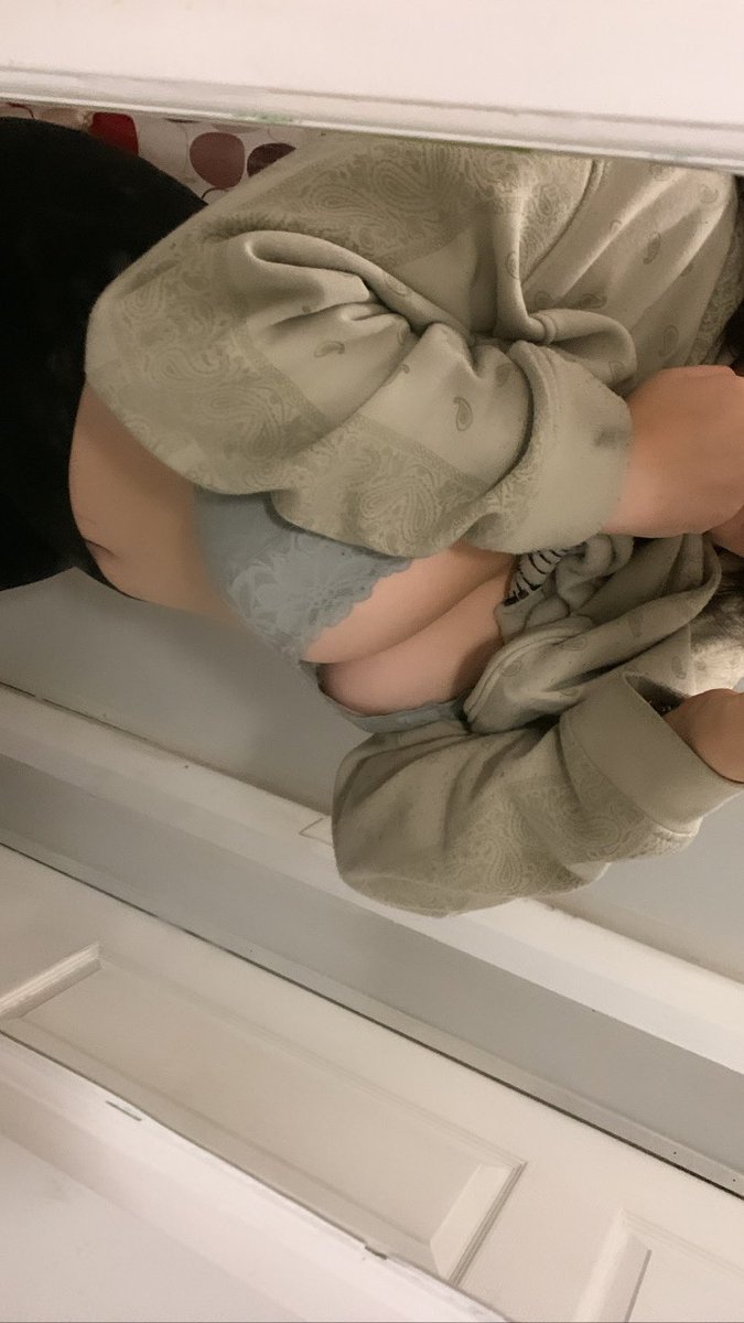 slvt1011's tweet photo. give me attentionn😩 #nsfwtw #nsfwtwt https://t.co/CX5agdua1V