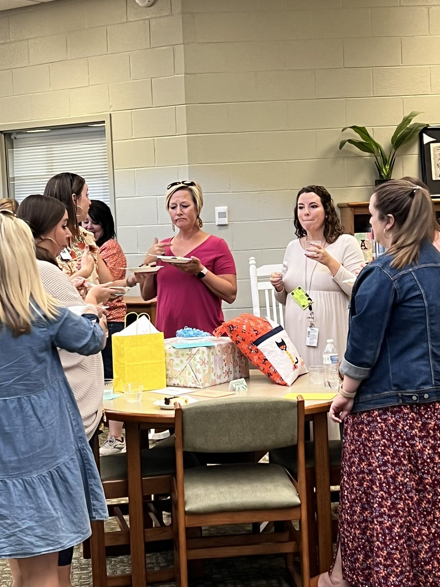 mlsmith_smith's tweet photo. Today we showered 3 lovely ladies with gifts for their babies.  #oneRCE https://t.co/OOqTEYl66C