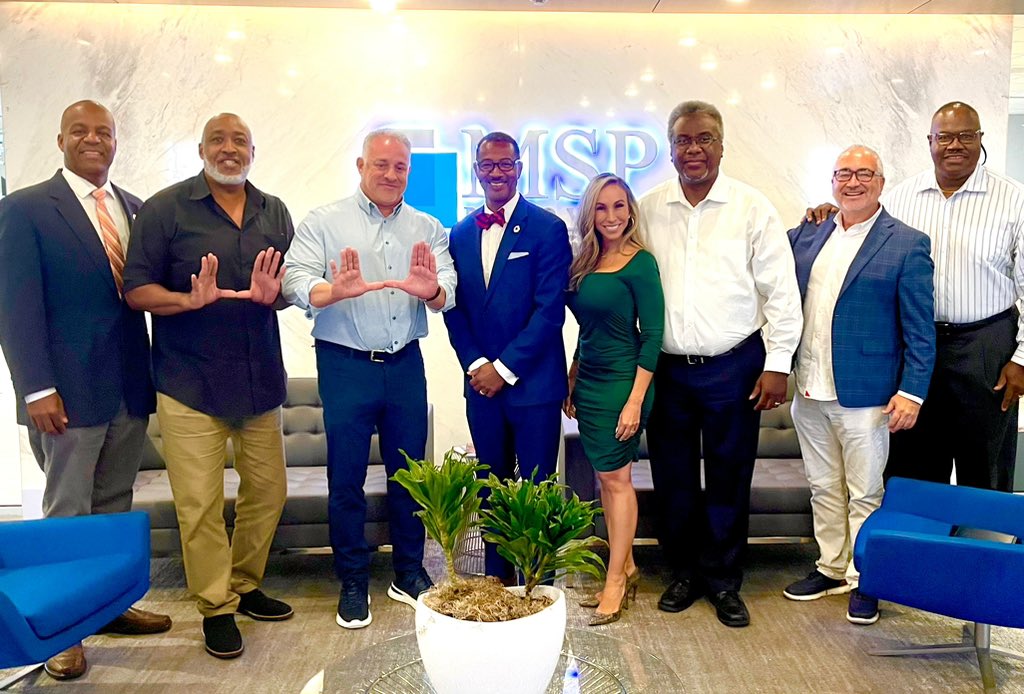 msp__recovery's tweet photo. @LifeWallet &amp; @JohnHRuiz welcome the wonderful team at @FLMemorialUniv , Canes alum &amp; supporters of #HBCU. Looking forward to doing great things together! #GoLions

@ddiazon7 
@jaffishardrick
@JHornFMU 
@Krtribble64 
@melB532
@RenePrats1 https://t.co/dt6W8V51AA